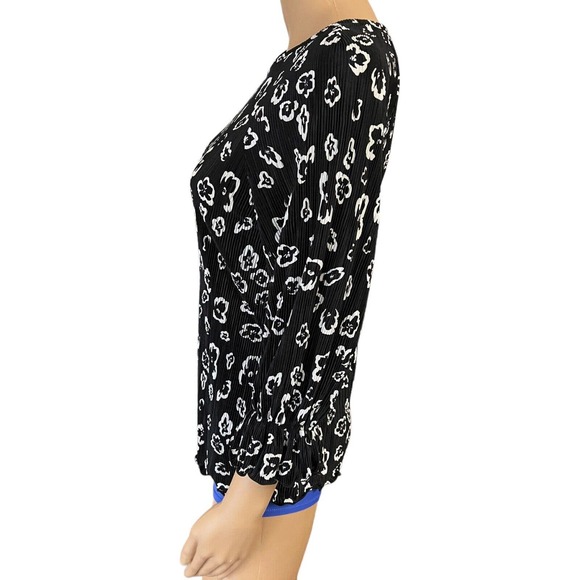Halogen Black Pleated Accordion Knit White Floral Ballon Sleeve Blouse Size XS - Picture 2 of 6